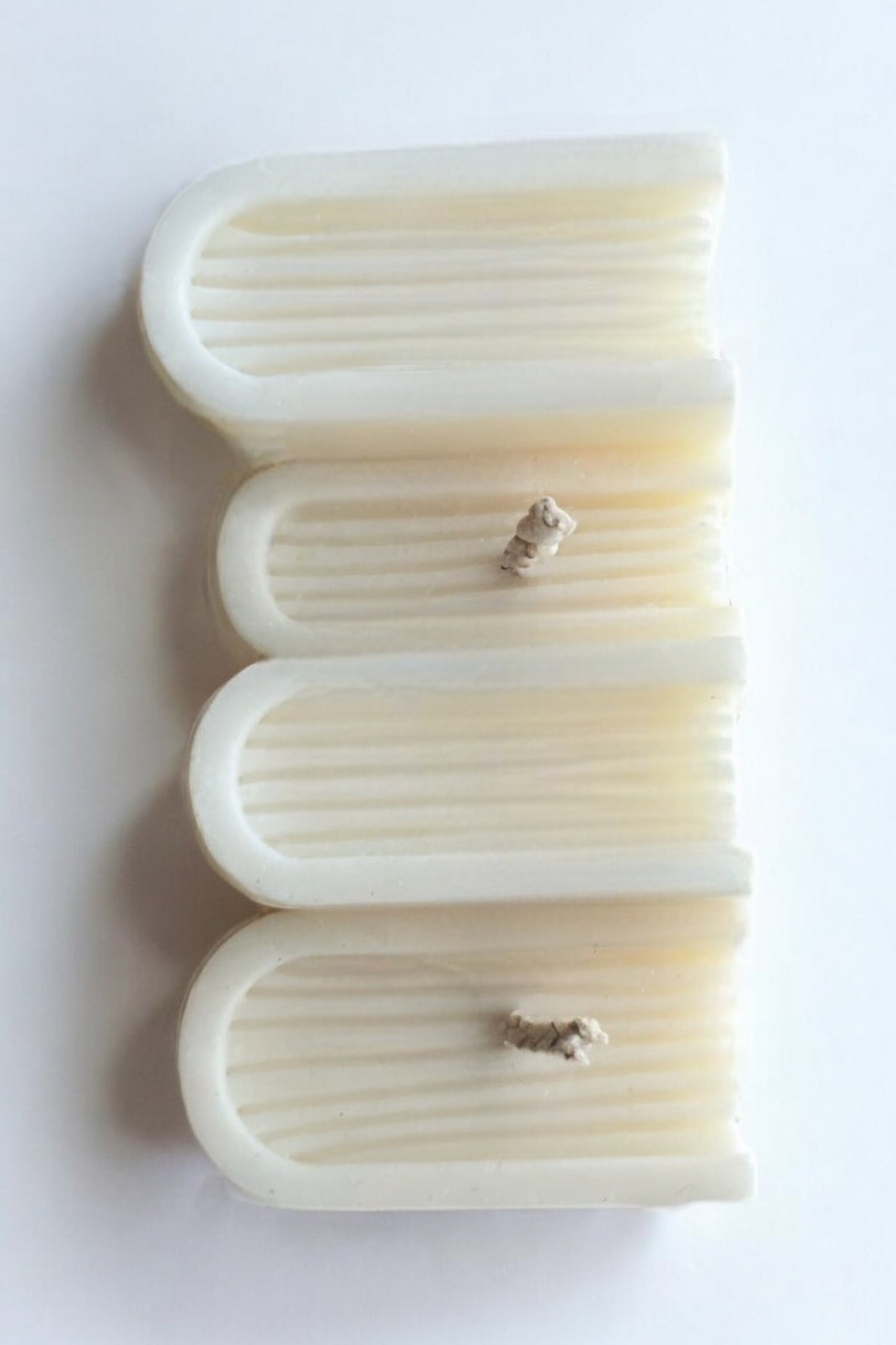 Buchkerze aus natürlichem Sojawachs von oben